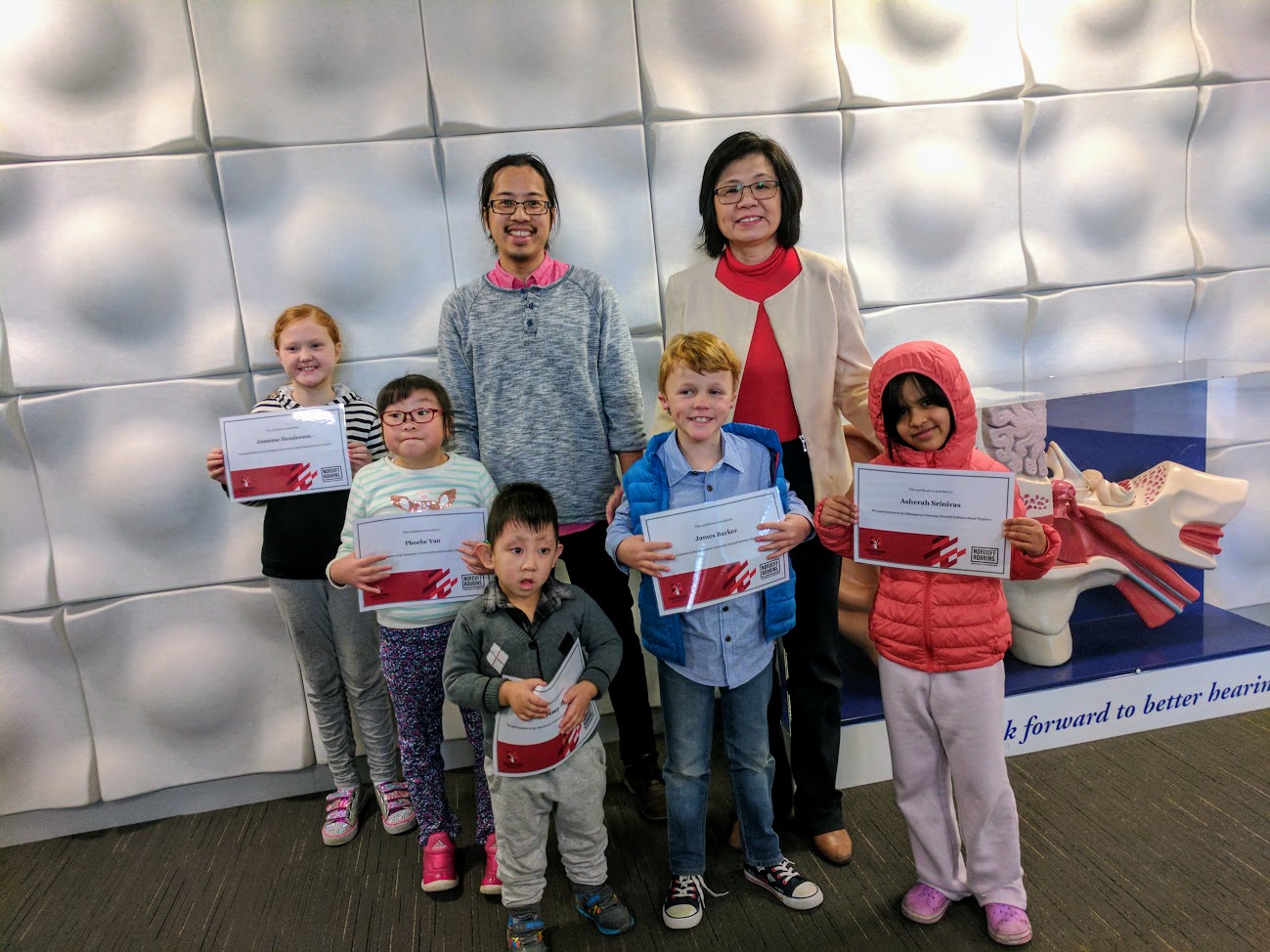 Small graduation ceremony _Chi Lo