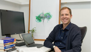 Associate Professor Piers Dawes